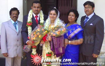 Arun Ravi Nisha Family picture